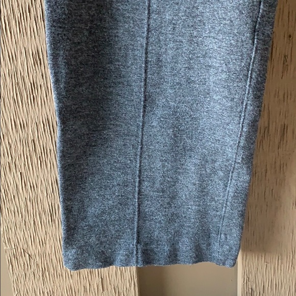 Aritzia the Group Babaton Gray Crop Trousers - Picture 6 of 14